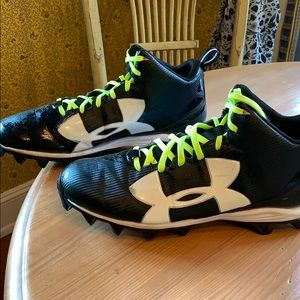 Under Armour high top cleats - great condition